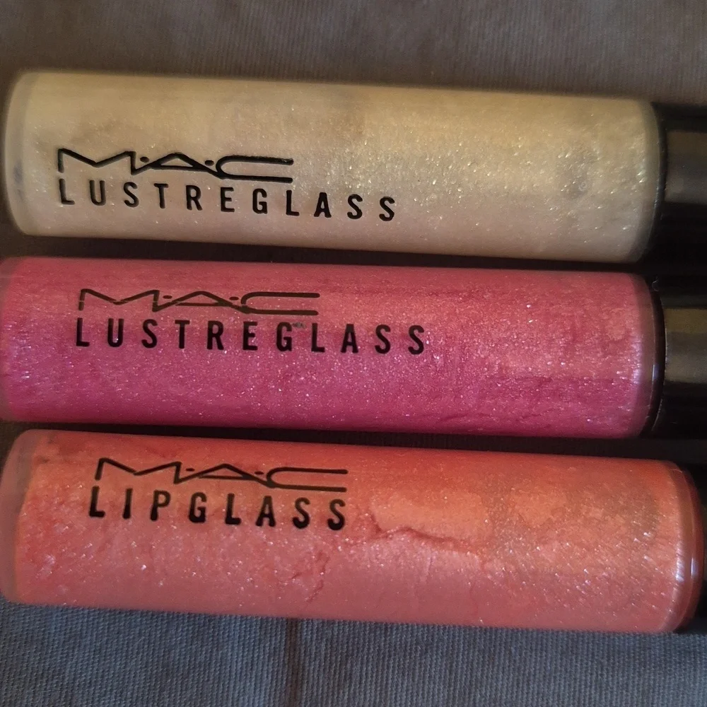 Mac New Old Stuck Eyeshadow Palette And 3 Mac Lipglass/Lustreglass - Picture 4 of 5